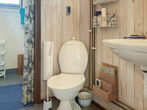 Bathroom - 4 Person Holiday Home in Figeholm (Figeholm)
