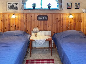 2 bedrooms, individually furnished - 4 Person Holiday Home in Figeholm (Figeholm)