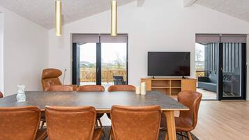 House | Dining