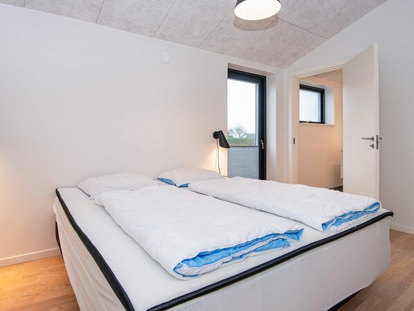 House | 4 bedrooms, individually furnished