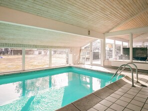 Maison | Piscine | Piscine intérieure, piscine extérieure