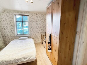 House | 4 bedrooms, individually furnished