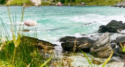 8 Person Holiday Home in Maloy-by Traum