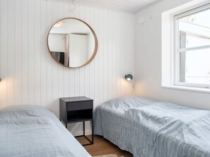 3 camere, con arredamento individuale