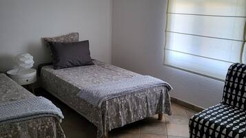 3 chambres, lit parapluie, Wi-Fi gratuit, draps fournis