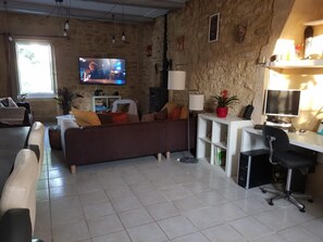 TV, DVD player, books