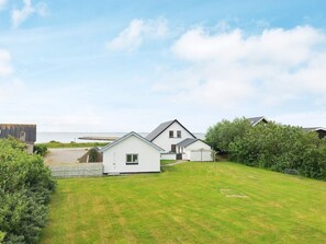 House | Exterior - 10 Person Holiday Home in Vestervig (Vestervig)