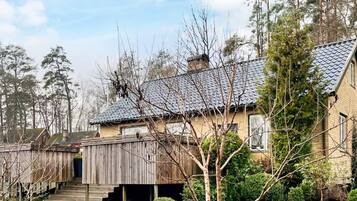 House | Exterior