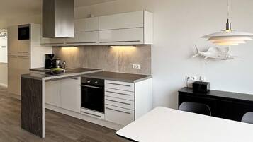 Apartment | Eigene Küche | Kühlschrank