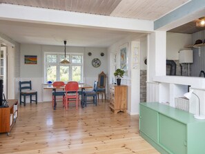 House | Dining