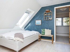 2 bedrooms, individually furnished - 6 Person Holiday Home in Ebeltoft (Ebeltoft)