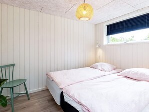 4 bedrooms, individually furnished