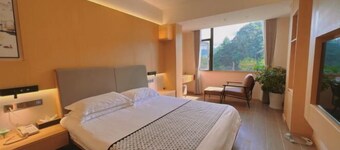 Welcome Song Hotel