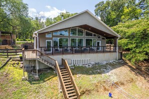 Exterior - Hilltop Haven Hot Springs Mountain Views on Lake Hamilton nearby Oaklawn Casino (Hot Springs)