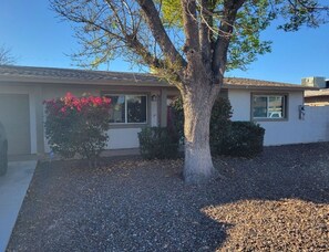 Exterior - North Mountain home in Phoenix (Phoenix)
