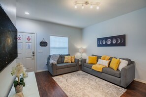 Smart TV - 8987 West Lucaya (Kissimmee)