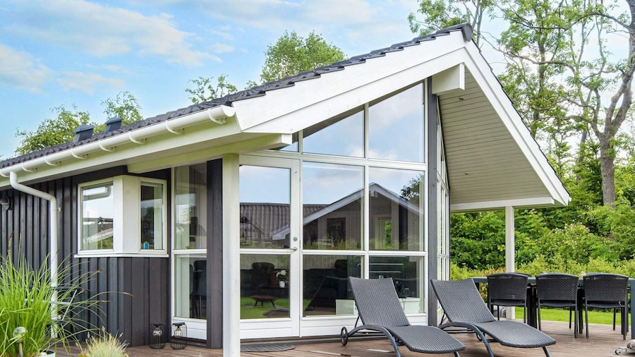 6 Person Holiday Home in Juelsminde