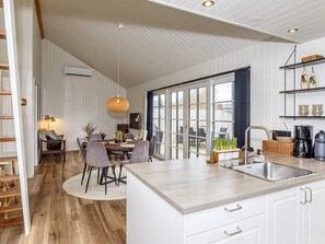 Private kitchen - 6 Person Holiday Home in Logstor (Logstor)
