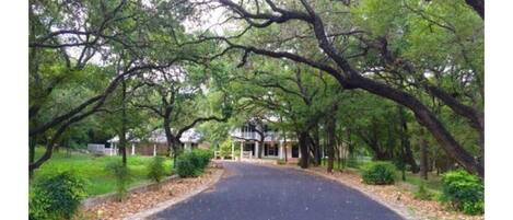 Enceinte de lâhĂ©bergement