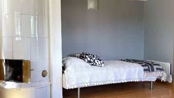 House | 2 bedrooms, individually furnished