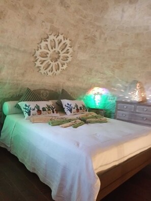 3 quartos, Wi-Fi de cortesia, roupa de cama