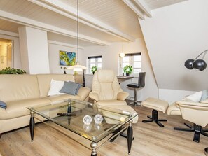 House | Living area - 10 Person Holiday Home in Roslev (Roslev)