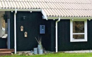 House | Exterior detail
