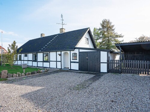 8 Person Holiday Home in Sakskobing