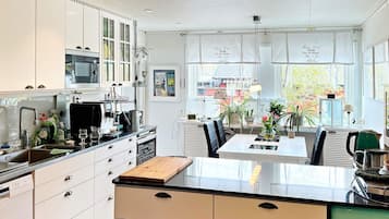 House | Private kitchen