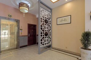 Interior - Linjianglou Hotel (Mian County)