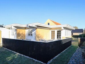 House | Bahagian luar