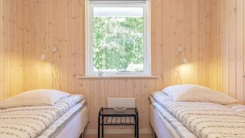 3 bedrooms, individually furnished