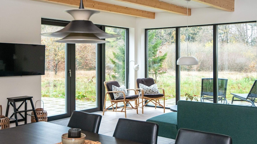 6 Person Holiday Home in Hovborg