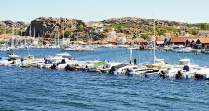 4 Person Holiday Home in Bovallstrand-by Traum