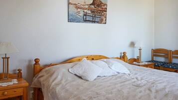 2 bedrooms, individually furnished