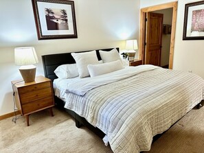 2 chambres, fer et planche à repasser, Wi-Fi gratuit, draps fournis