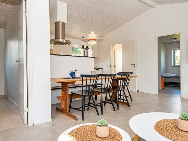 House | Dining