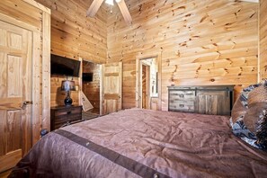 3 habitaciones, tabla de planchar con plancha y cuna de viaje