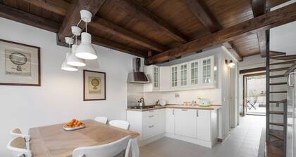 Charming patio house in San Lorenzo