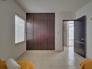 2 bedrooms, WiFi, bed sheets - Casita el Pinar - Yucatan Home Rentals (Mérida)
