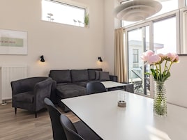 Apartment | Dining