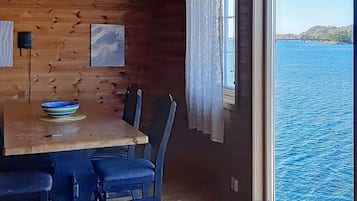 Apartment | Dining