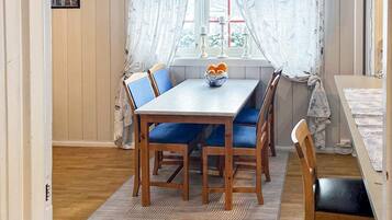 House | Dining
