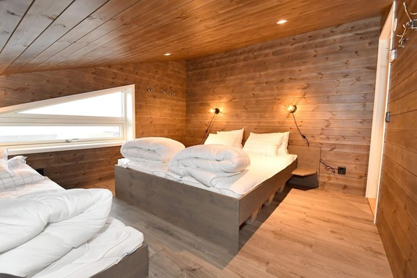 House | 4 bedrooms, individually furnished