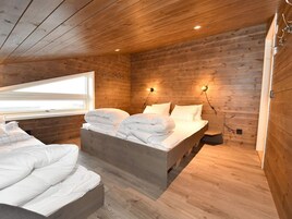 4 habitaciones y muebles diferentes 