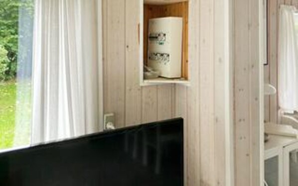 Unclassified image, 1 of 25, button - 6 Person Holiday Home in Hojby (Hojby)