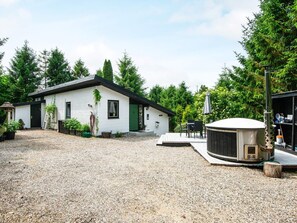 House | Exterior - 4 Star Holiday Home in Ebeltoft (Ebeltoft)