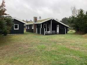 House | Exterior - 6 Person Holiday Home in Blokhus (Blokhus)
