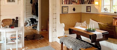 House | Living area | DVD player