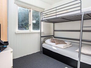 House | 3 bedrooms, individually furnished